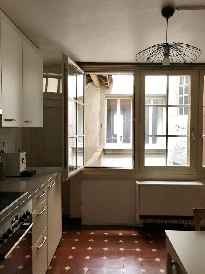 Historical Flat, By Zytglogge - 1St Floor Lägenhet Bern Exteriör bild